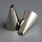 Wilton No.46 Basketweave Decorating Tip (1)