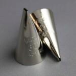 Wilton No.301 Round Decorating Tip (1)