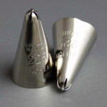 Wilton No.225 Drop Flower Decorating Tip (1)