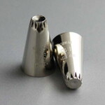 Wilton No.136 Specialty Decorating Tip (1)