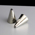 Wilton No.18 Open Star Decorating Tip (1)