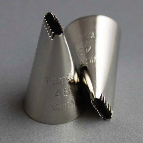 Wilton No.48 Basketweave Decorating Tip (1)