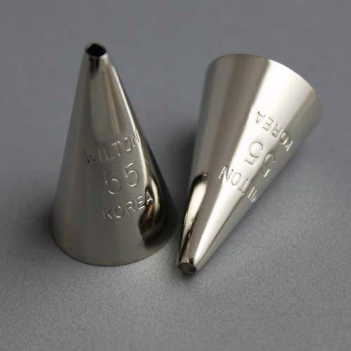 Wilton No.55 Round Decorating Tip (1)