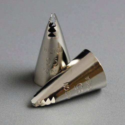 Wilton No.95 Specialty Decorating Tip (1)
