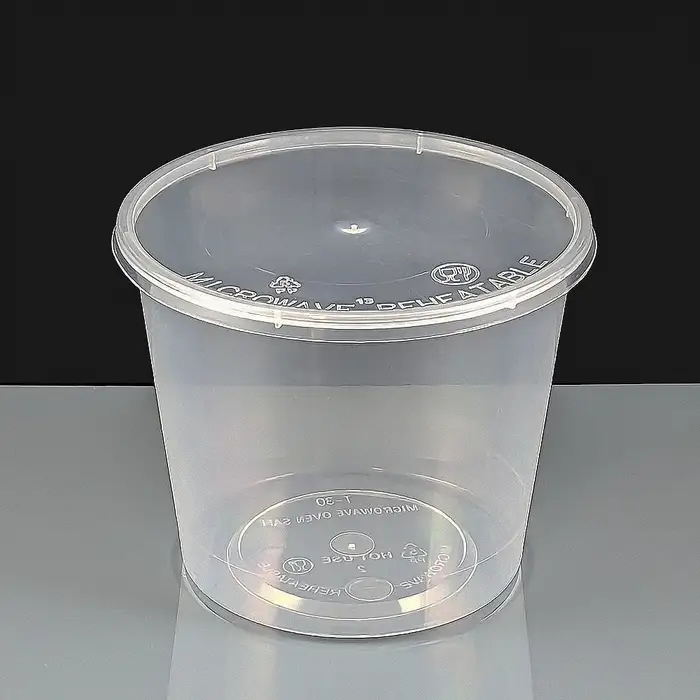 T16 Clear Round Plastic container and lid