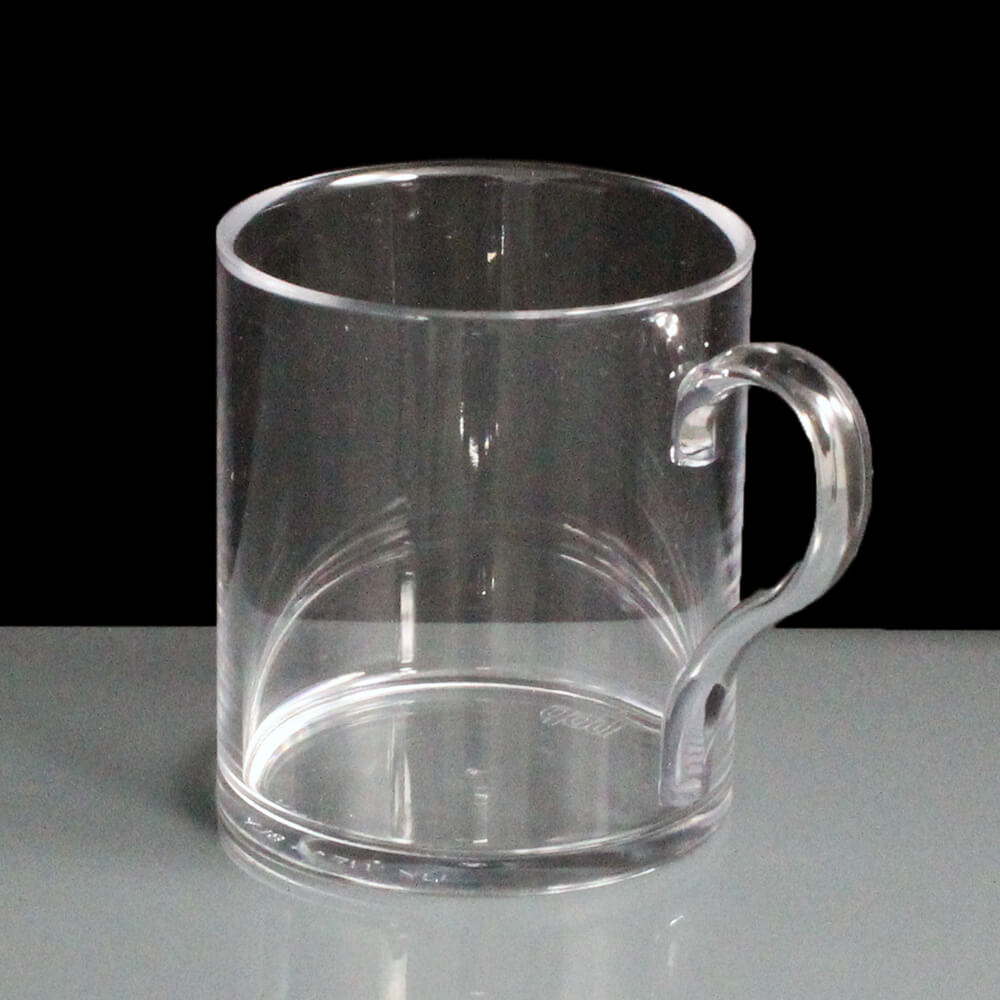 clear plastic tea cups