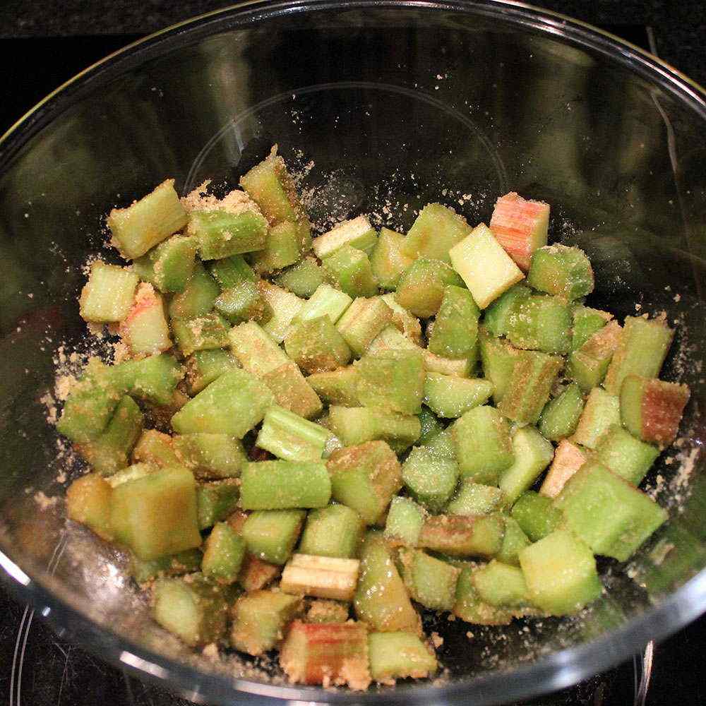 Rhubarb fool infusing